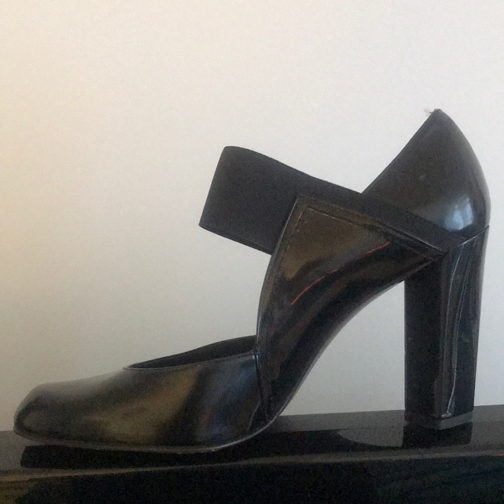 Black patent Mary Janes